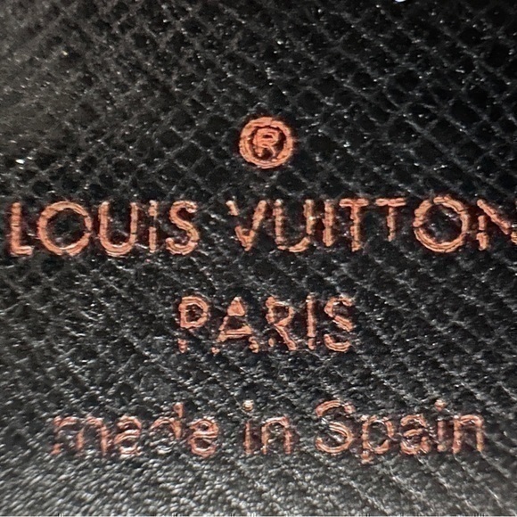 AUTHENTIC Louis Vuitton Wallet/billfold. Black. - Picture 3 of 16